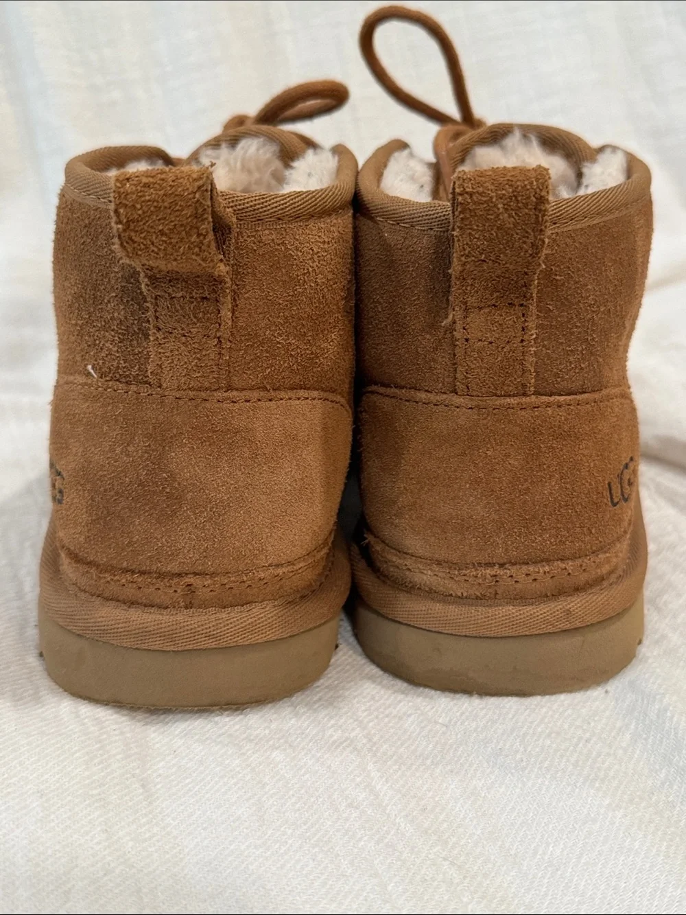 UGG Women’s Neumel Chestnut Suede boots. Women’s size7